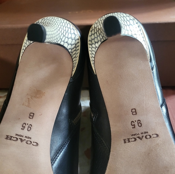 RARE COACH Black Leather Snake Printed Ankle Boots Heels NWT 9.5 - Picture 7 of 8